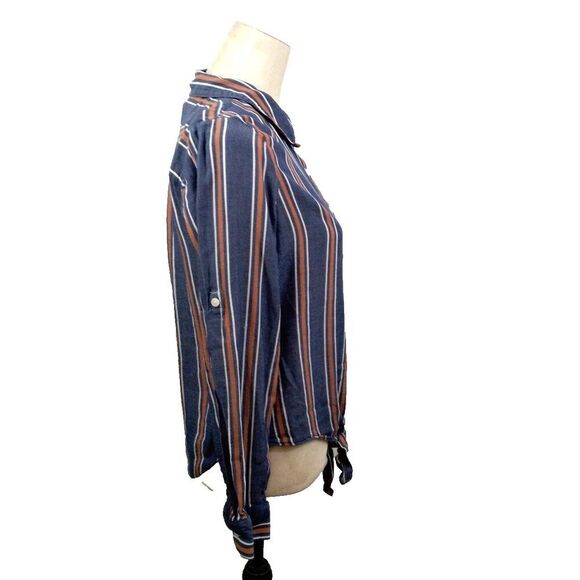 Ivanka Trump Top Button Front Large - Picture 4 of 7